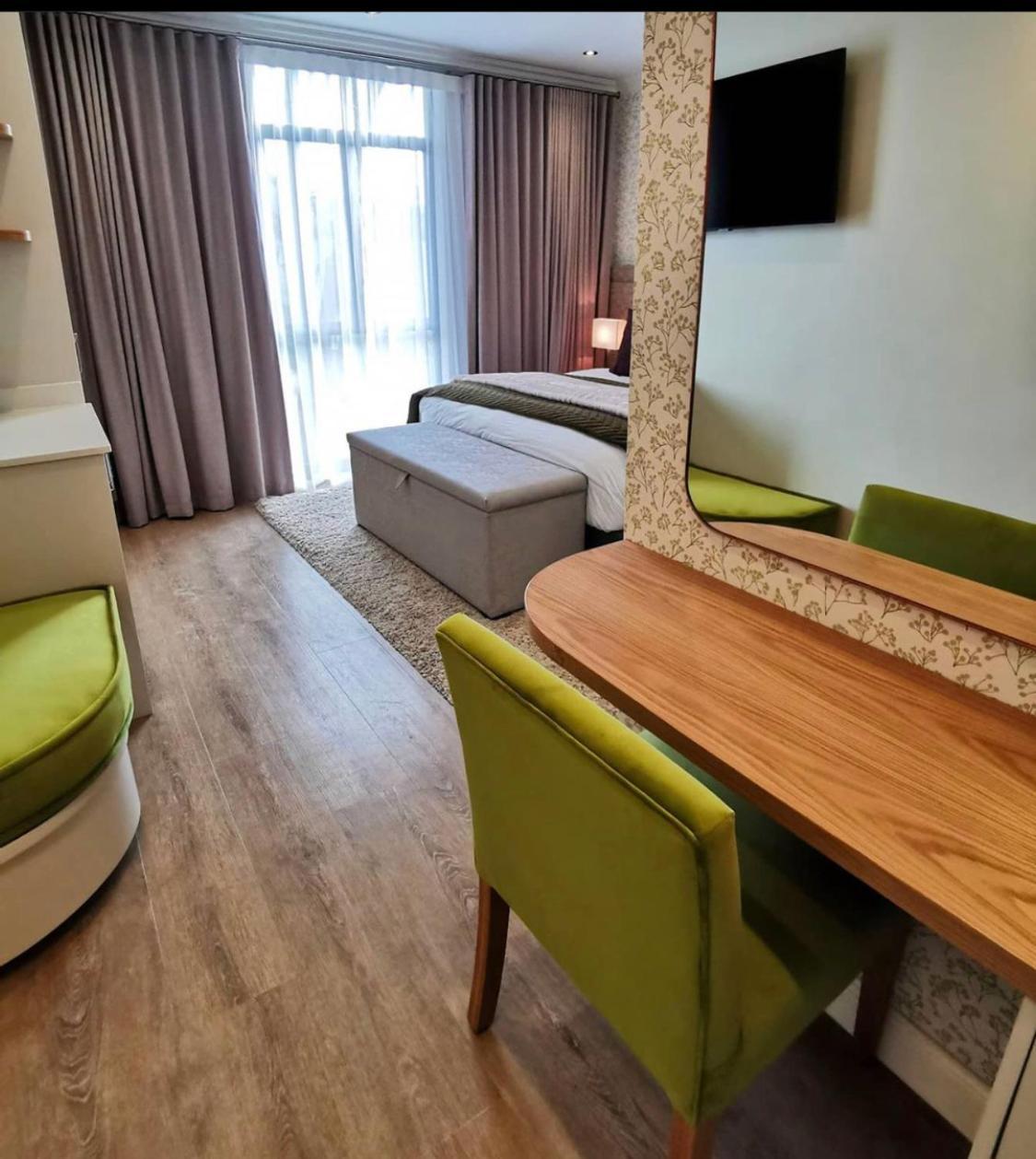 Alluvia Boutique Winery & Luxury Accommodation ステレンボッシュ 部屋 写真 A room at the hotel